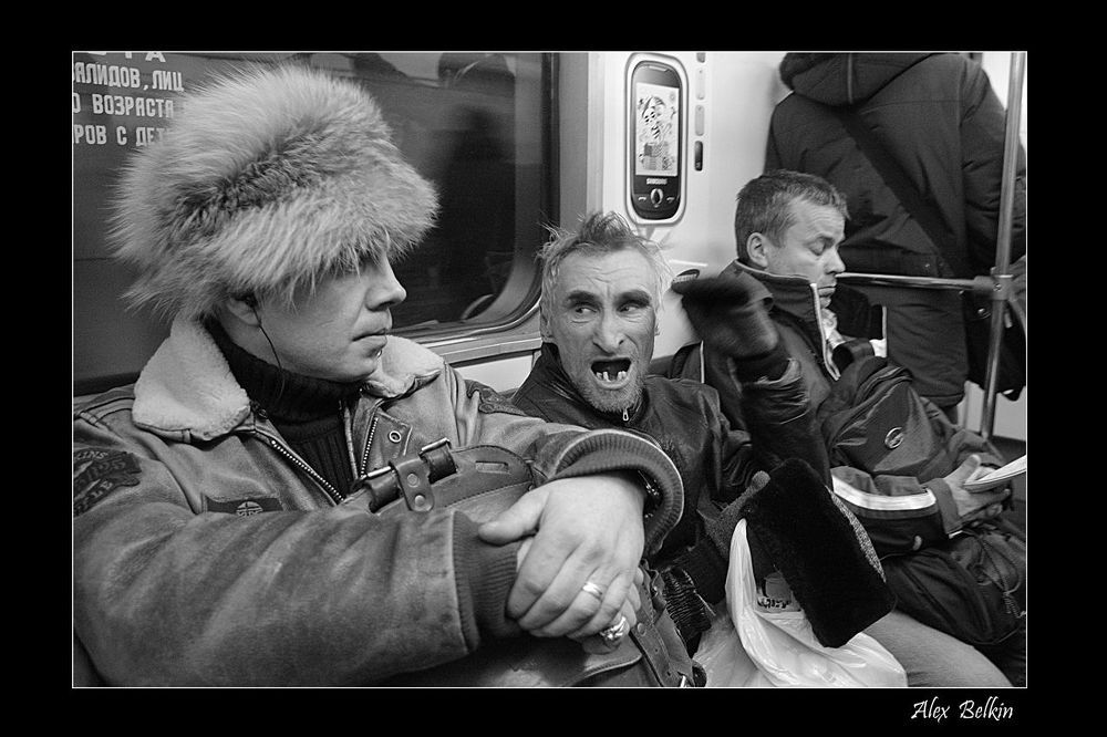 Пассажиры метро