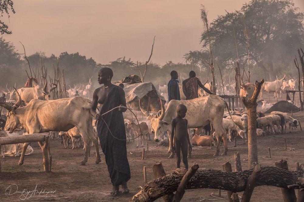 Ladies mundari