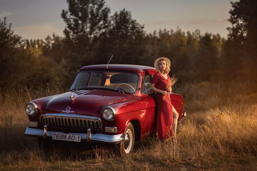 Lady in red