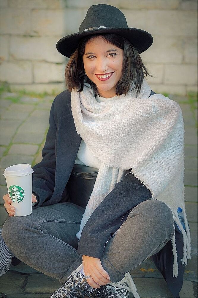 street portraits of girls from Brussels