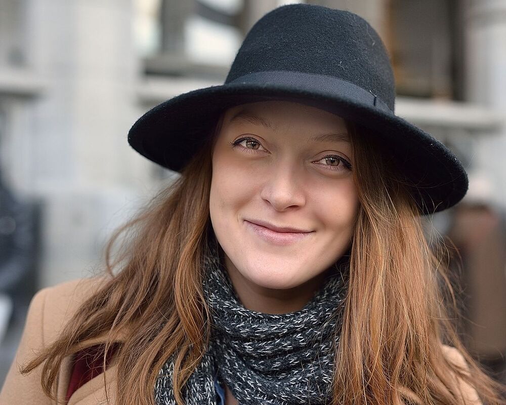 street portraits of girls from Brussels