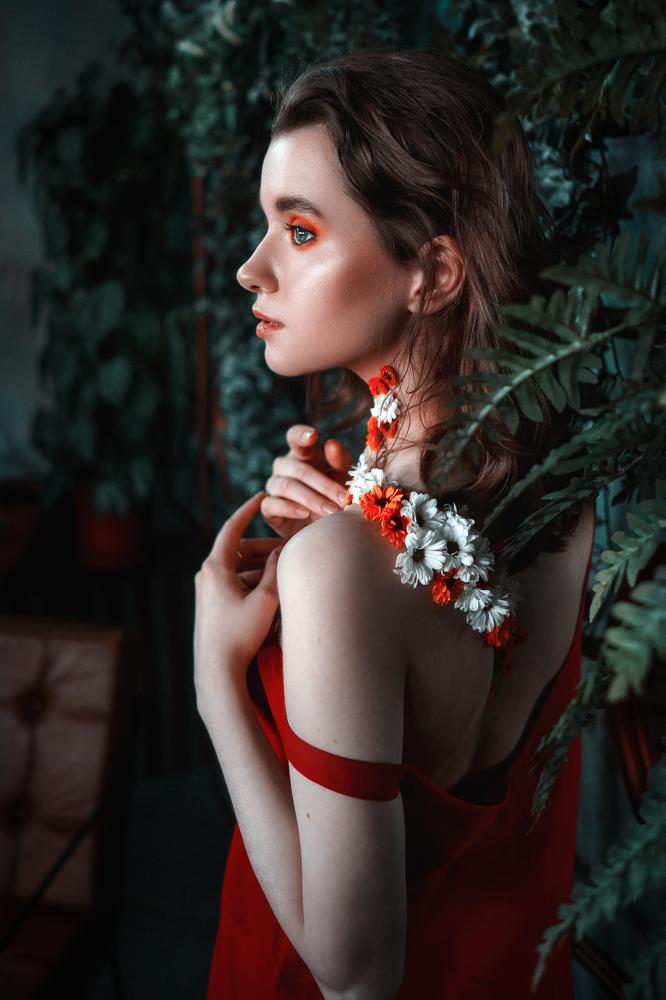 THE SCARLET FLOWER