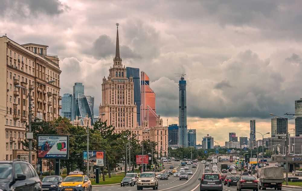 На машине по Москве