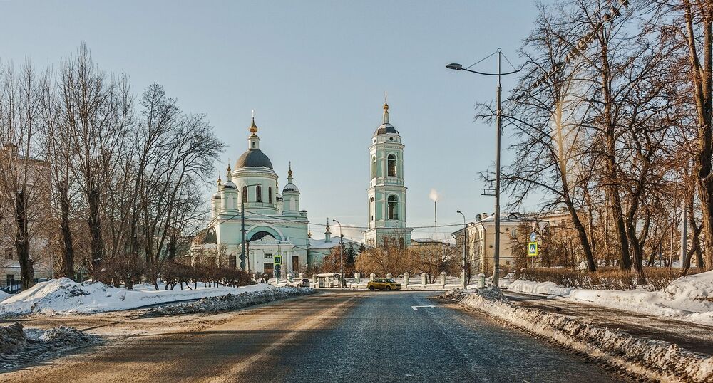 На машине по Москве