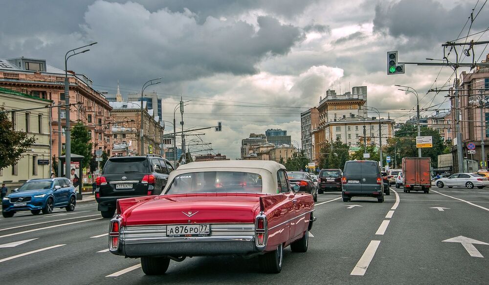 На машине по Москве