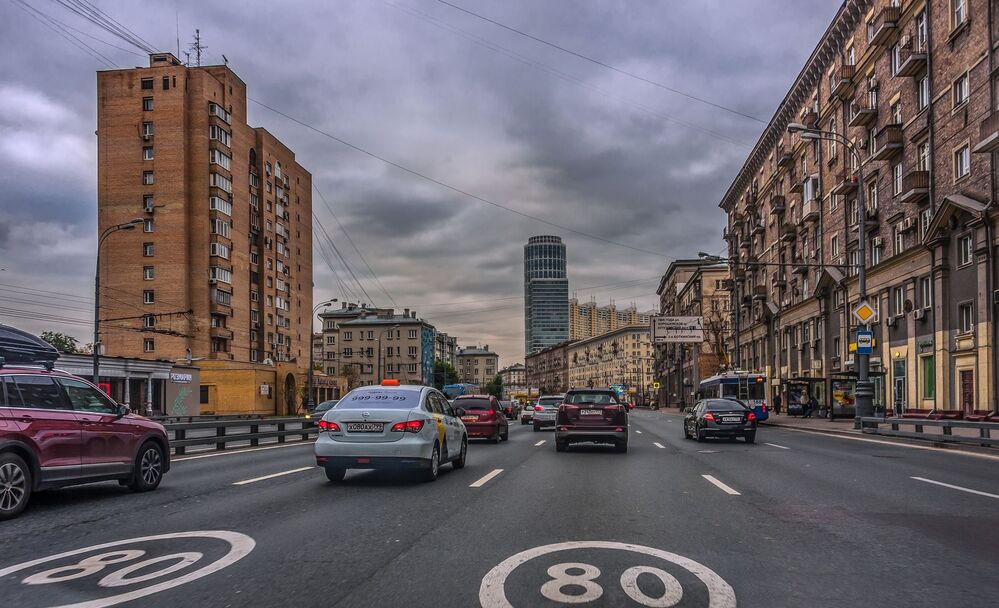На машине по Москве - 2 часть