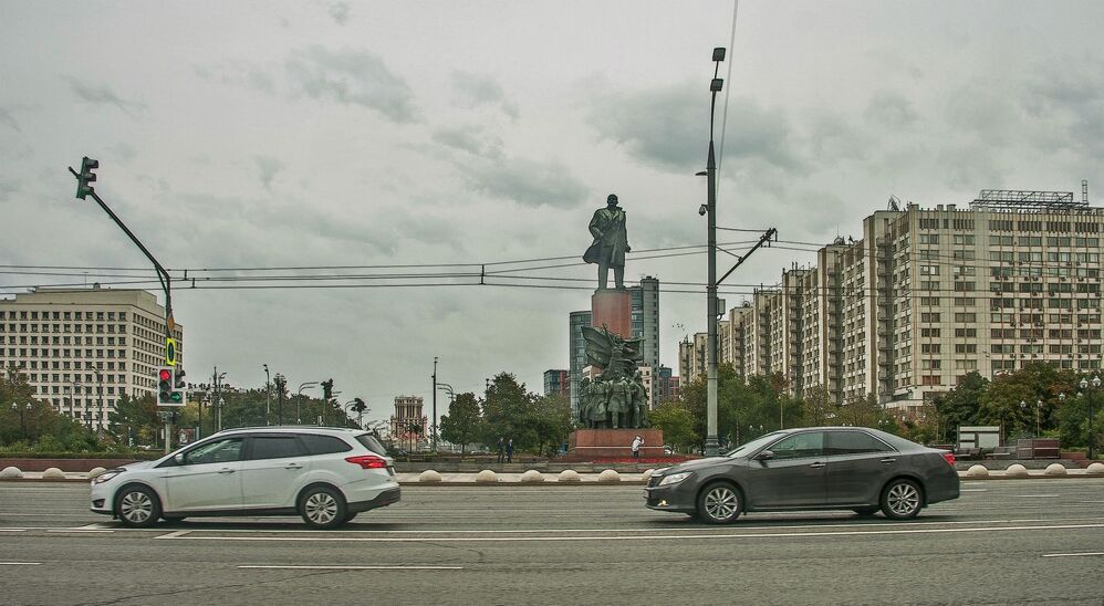 На машине по Москве - 2 часть