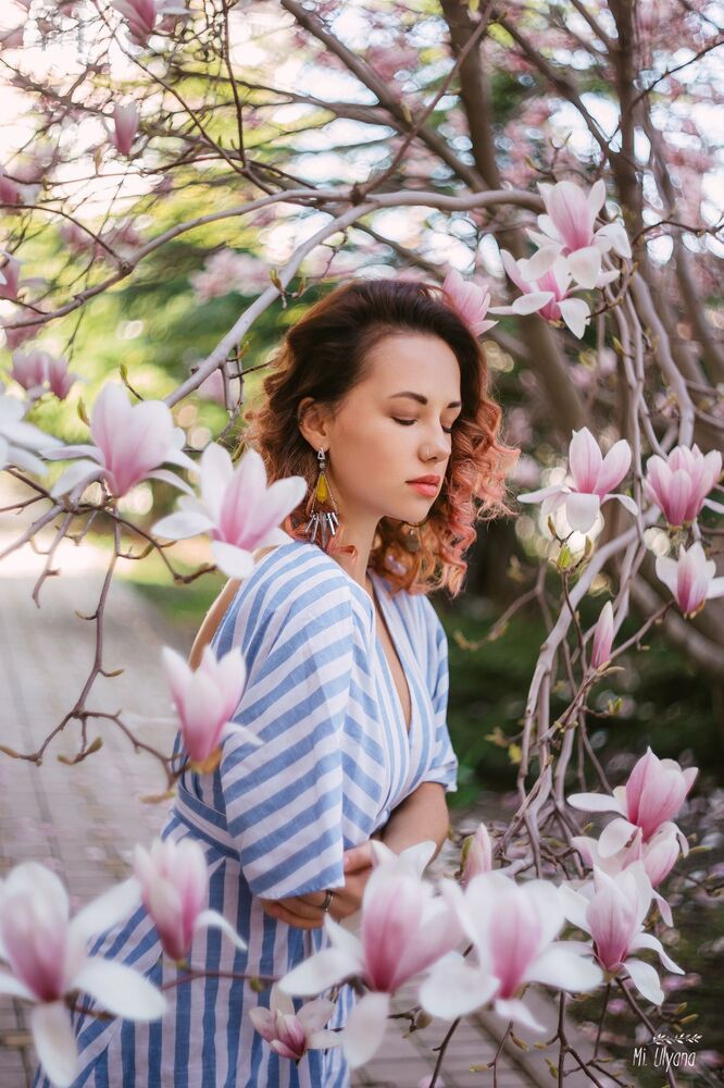 Лена и магнолия