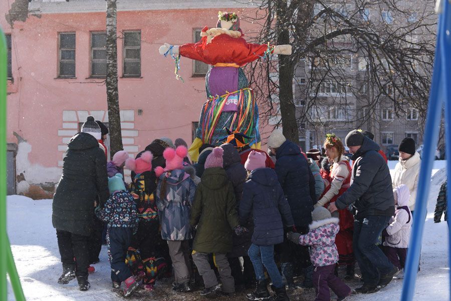 Масленица во дворе