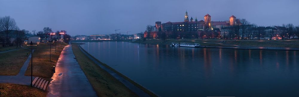 Про одинокую лавку и пьяный фонарь