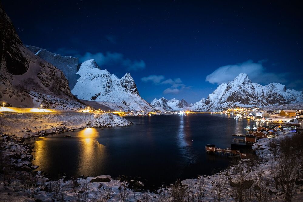 Night time over Reine