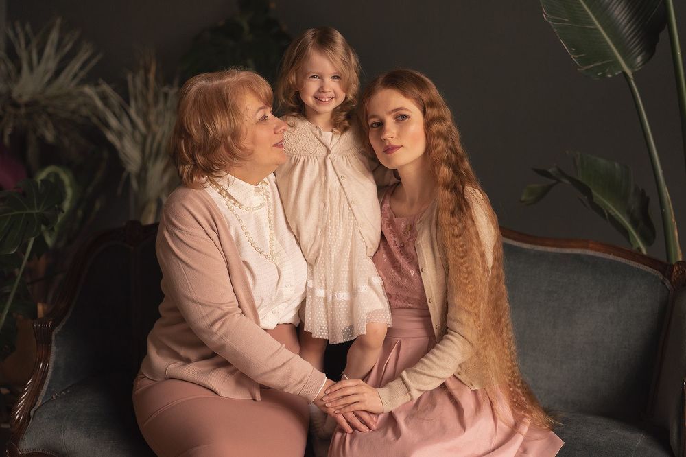 Оля, Злата, Елена