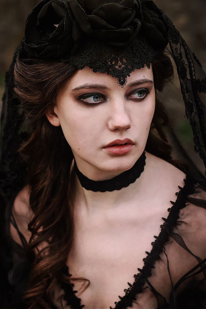 Dark lady