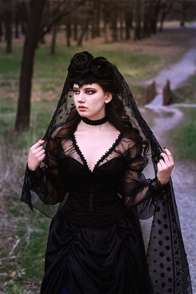 Dark lady
