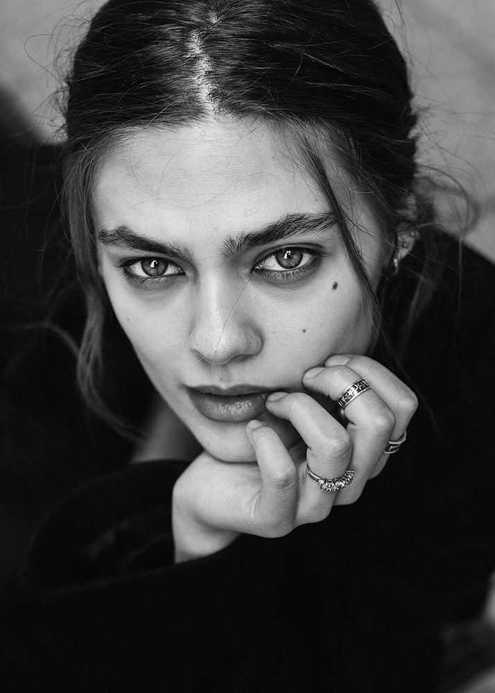 фото: Марина Щеглова
в кадре: Саша Москалева

#sheglovaphoto #фотографмаринащеглова #bnw #чернобелоефото #bnwphotography #portrait #portraitphotography #art #nikonrussia #nikon #moscow
