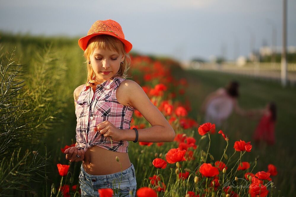 В красной шляпке