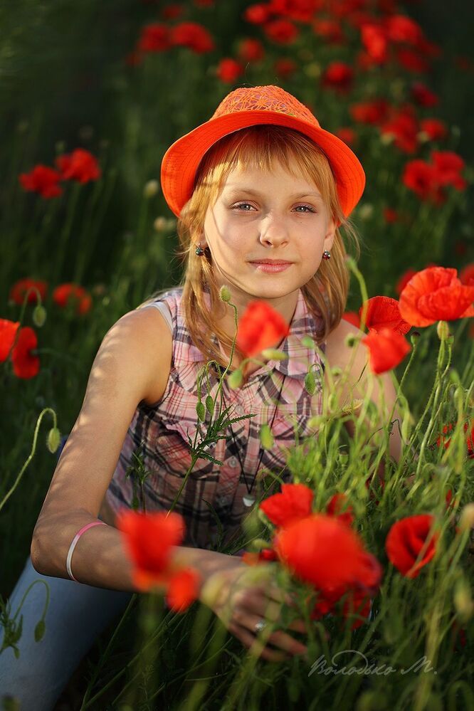 В красной шляпке