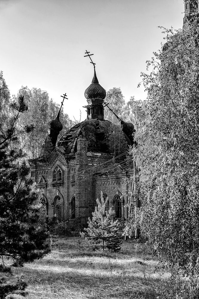 Разрушенная церковь в Ивановской области