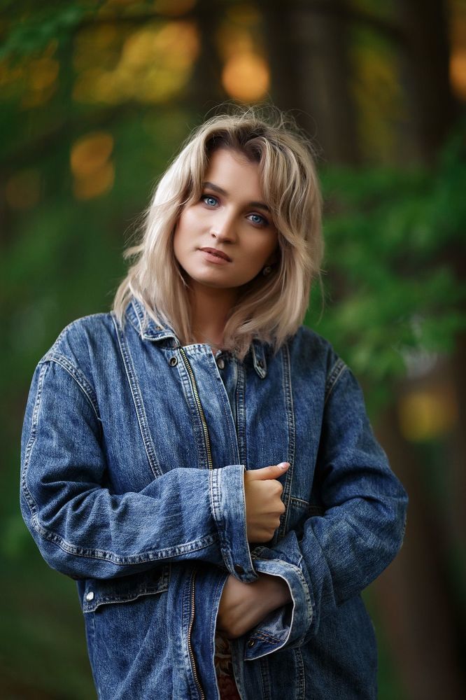 Синяя куртка