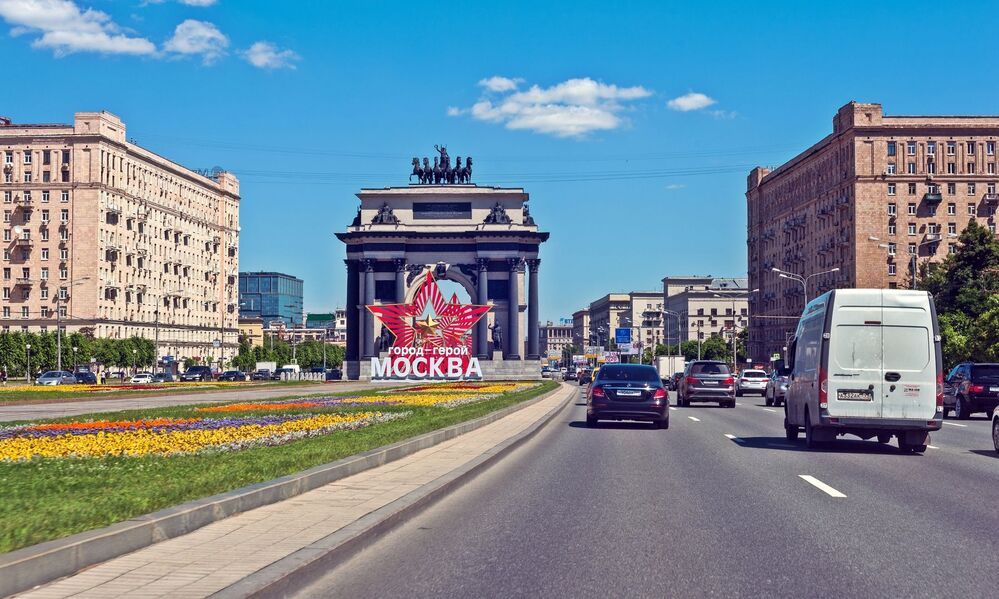 По Москве на колесах