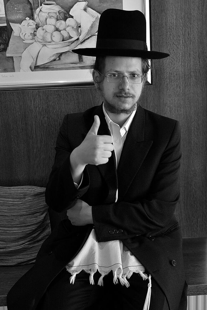 Portraits of people from Antwerp (Belgium).