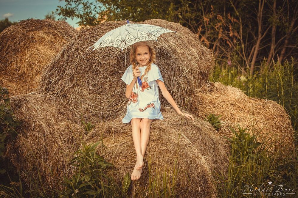 Полина, деревня Кунары,  что под Невьянском.
