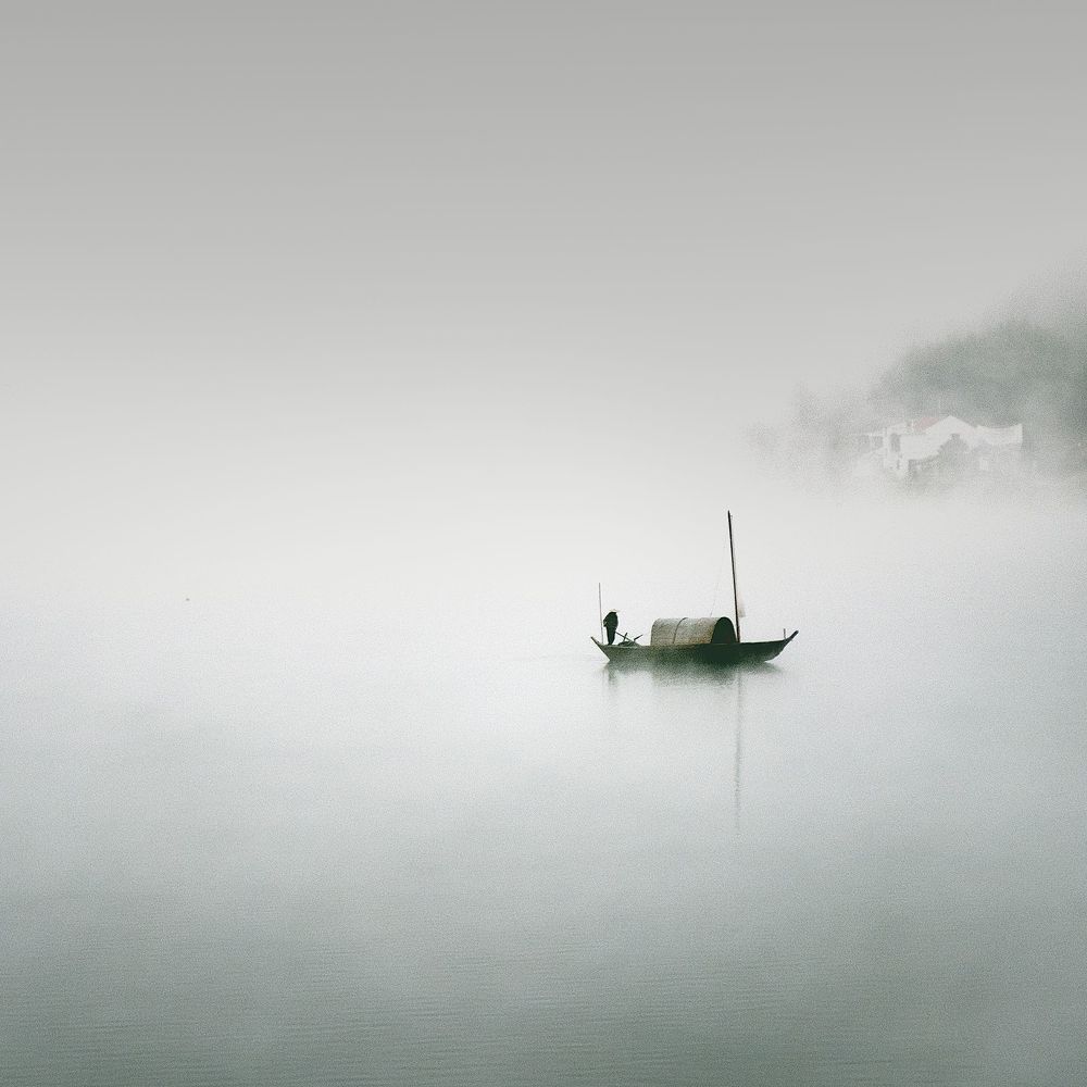 This Artwork is inspired by a poem written by Su Dongpo, a poet from the Song Dynasty. The photographer seeks to express peace and harmony that is brought to life by nature.