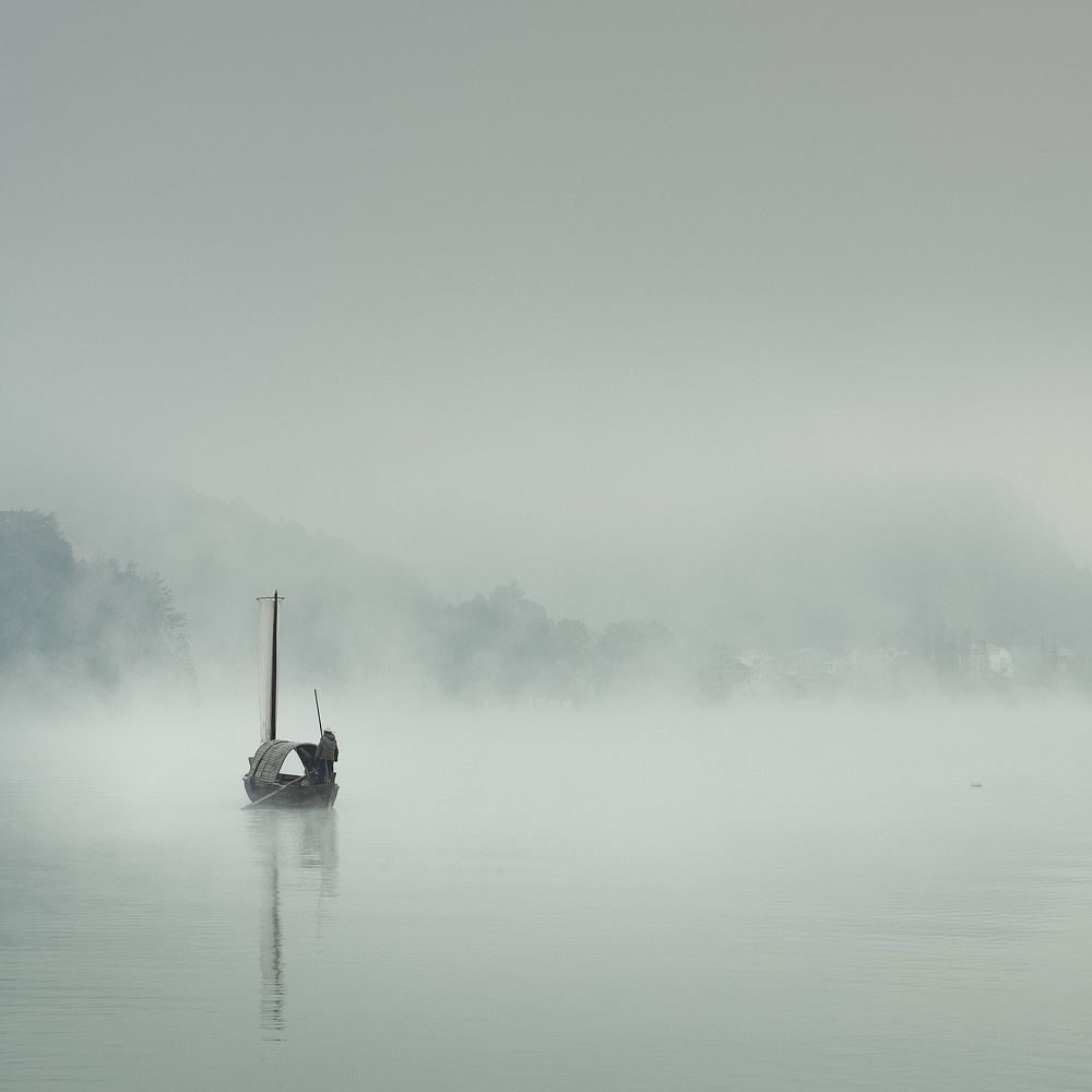 This Artwork is inspired by a poem written by Su Dongpo, a poet from the Song Dynasty. The photographer seeks to express peace and harmony that is brought to life by nature.