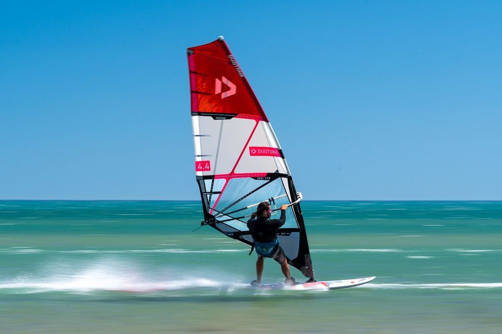 Windsurf slide