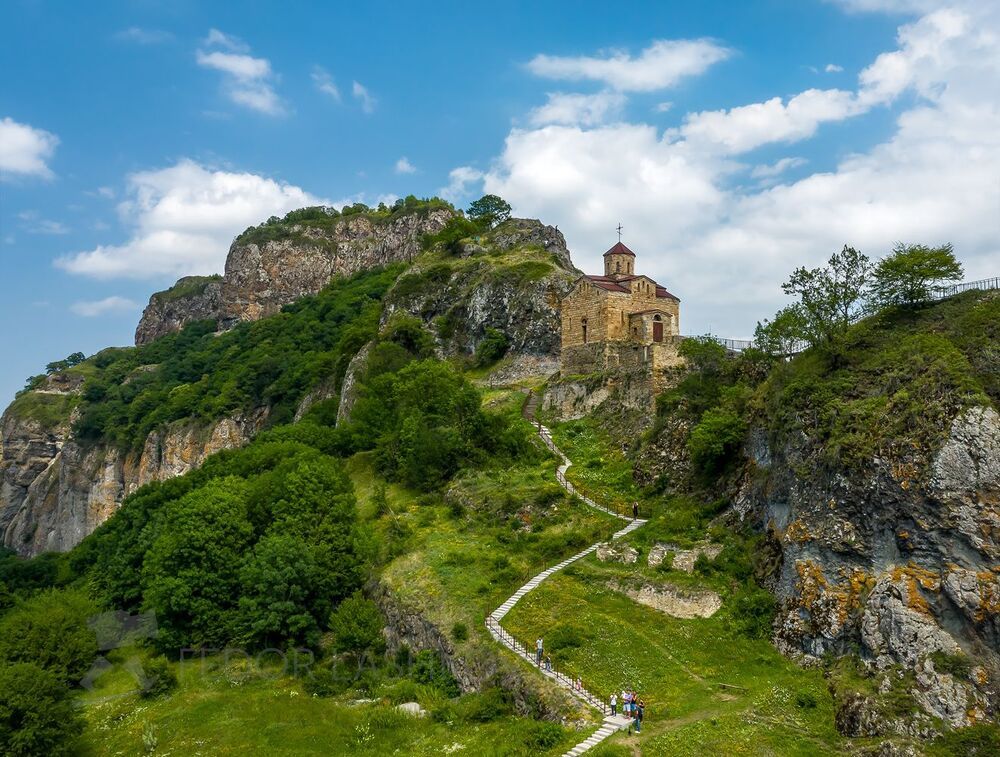 Шоанинский храм на горе Шоана.