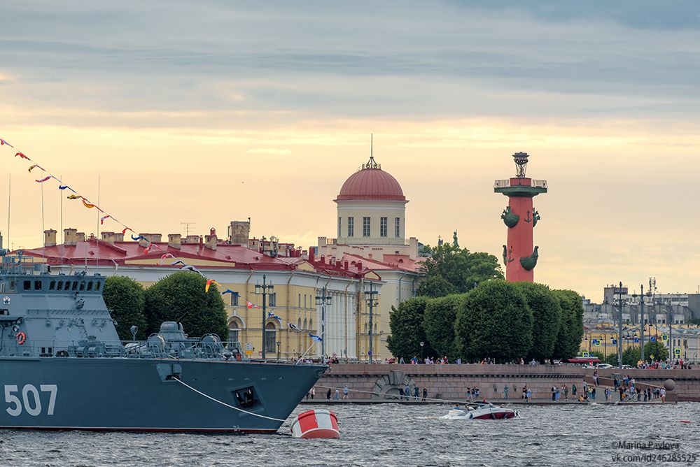 Корабли на стрелке Васильевского острова