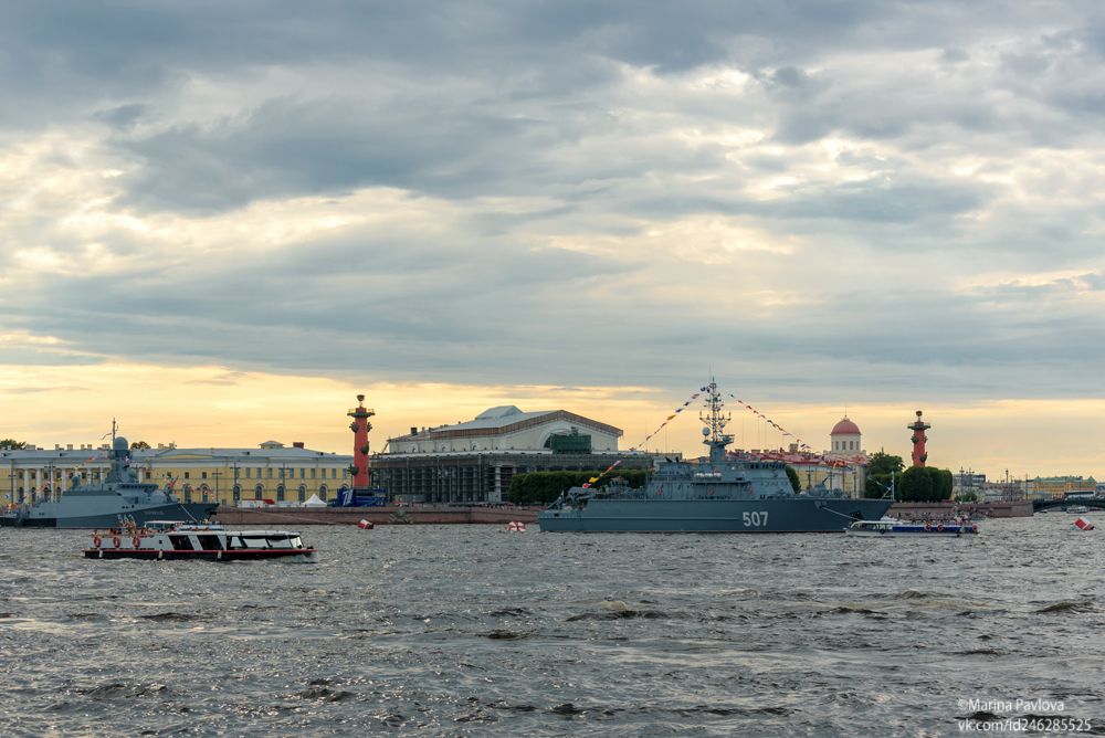 Корабли на стрелке Васильевского острова