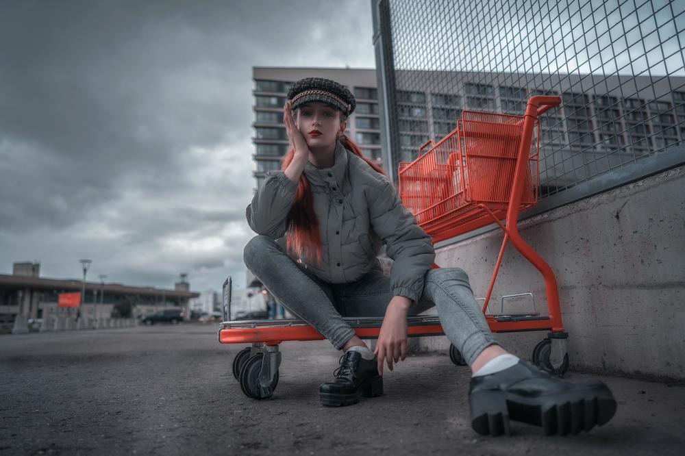 GRAY PARKING