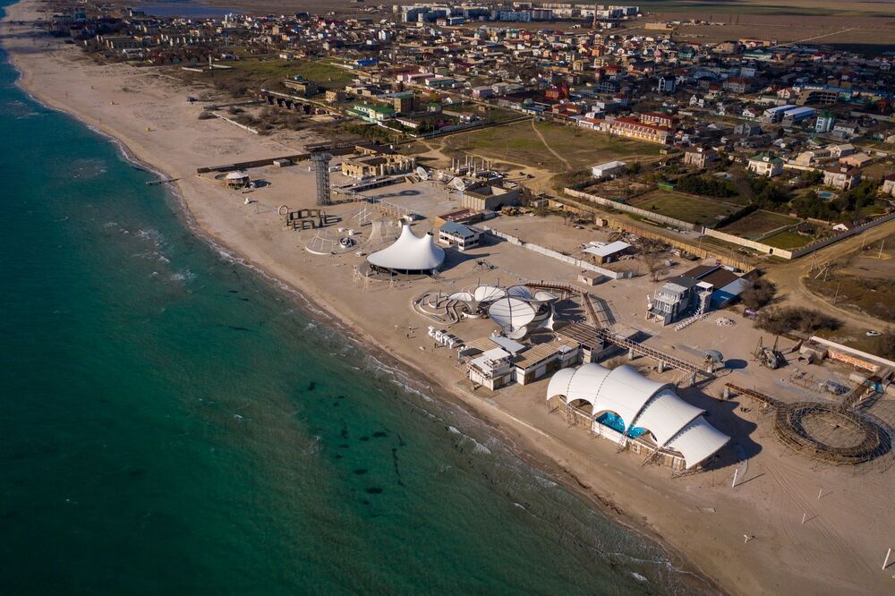 Республика Крым, с. Поповка, Z.City и его обитатели