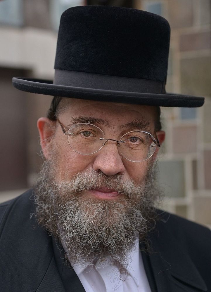 Portraits of hasidic Jews.