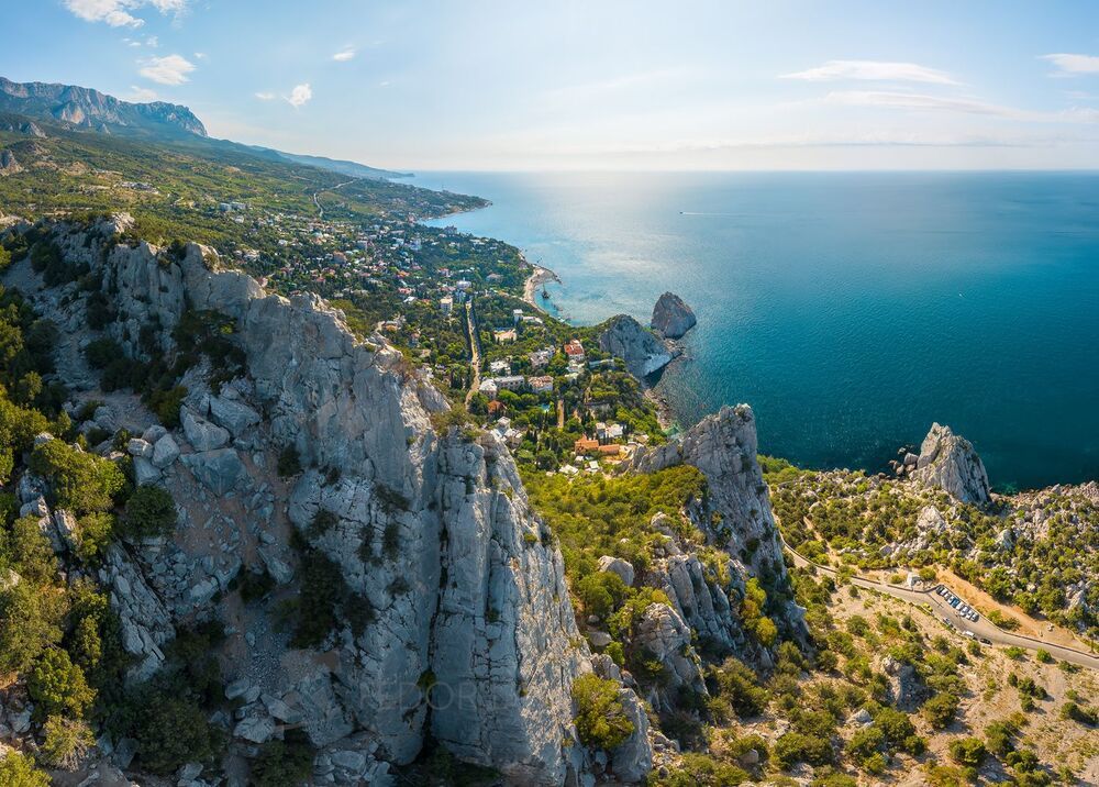 Скалистый берег Крыма