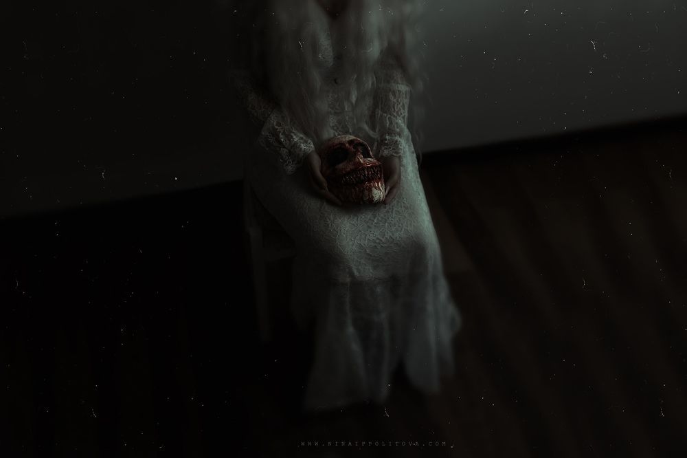 Б а г р о в ы е   м а с к и  