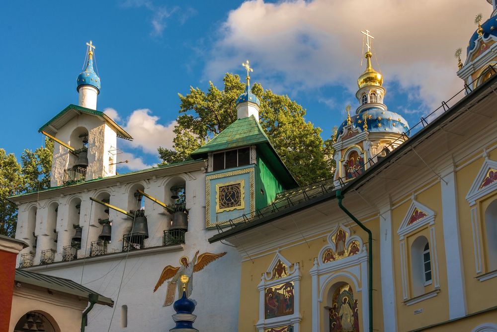 Свято-Успенский Псково-Печерский монастырь