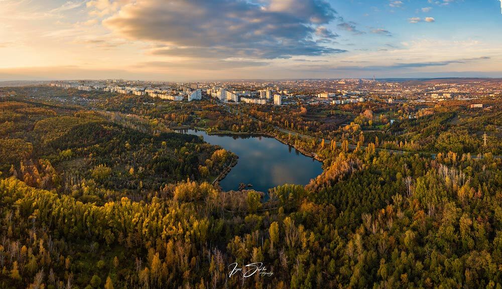 Autumn sunset in Kishinev city