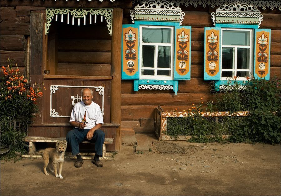 Собака Белка -новый жизненный друг.
До этого были (поочередно)Тузик и Карай, каждый прожили по 14 лет..