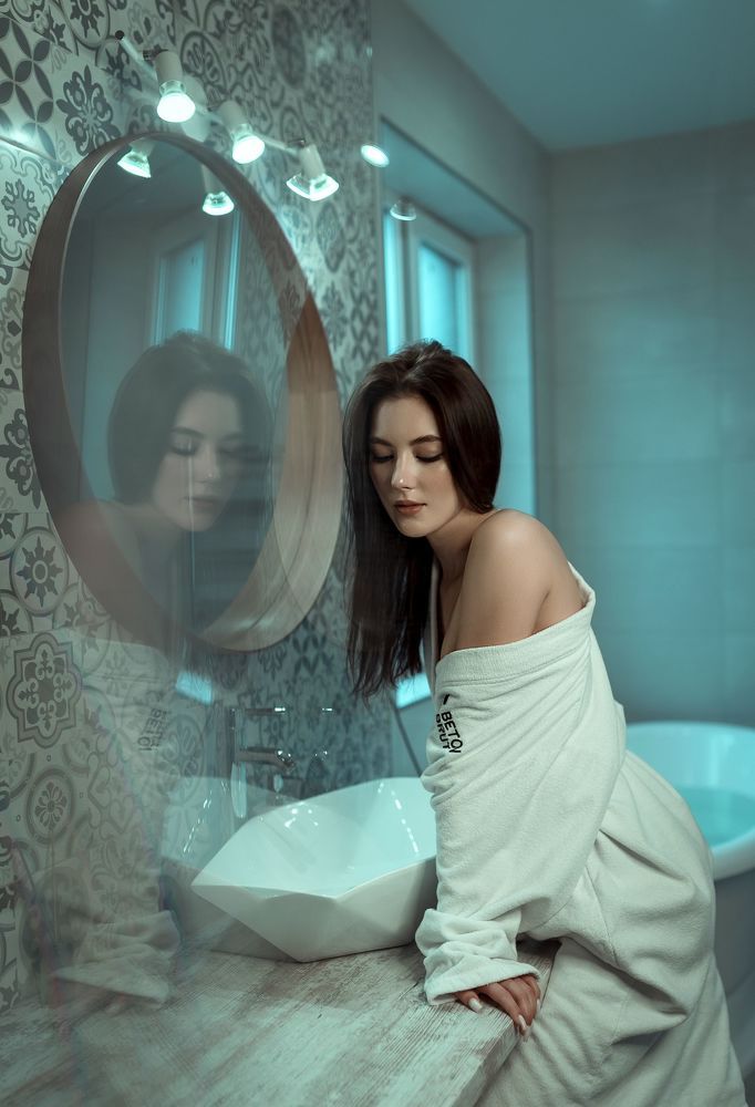 BATHGIRL