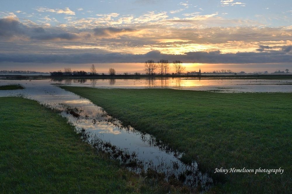 Morning in Noordschote (Belgium).