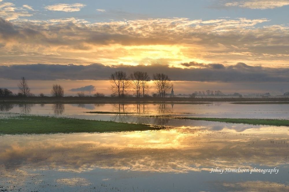 Morning in Noordschote (Belgium).