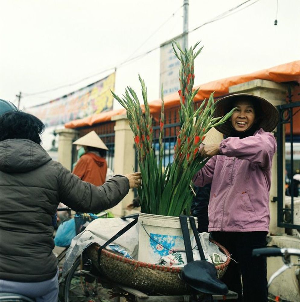 Quang Ba Flower market on Lunar New Year 2012