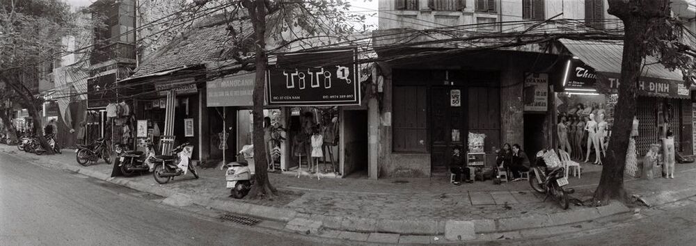Cua Nam street. (south gate street)
