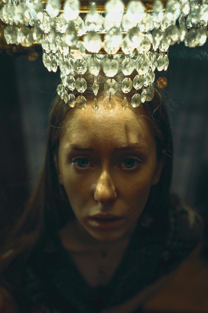 GLARES OF VINTAGE CHANDELIER