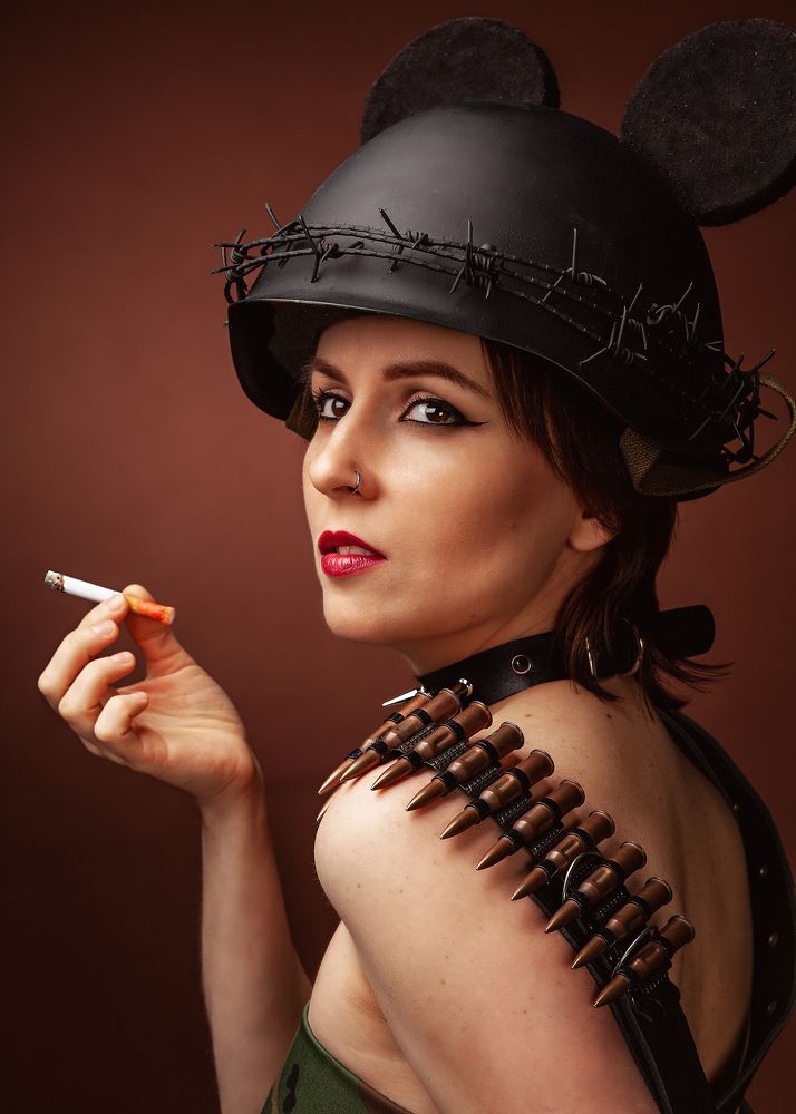 По мотивам образов Брайана Вивероса (Brian M. Viveros)