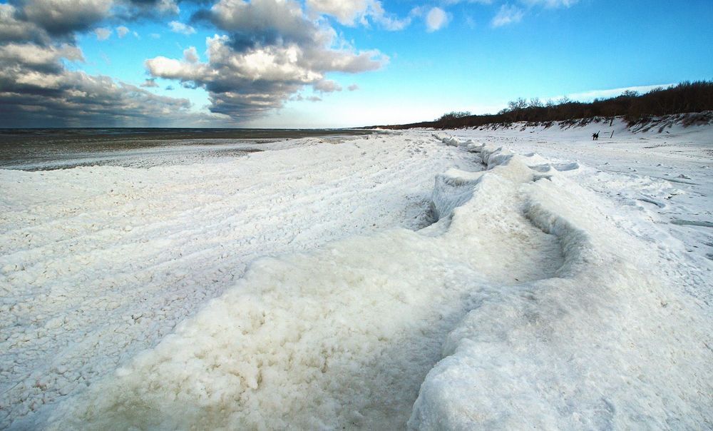 Морозный прибой. Балтийское море. Февраль