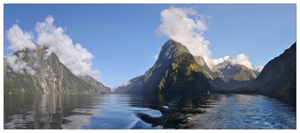 Национальный парк Фьордленд (Fiordland National Park) - Милфорд Саунд