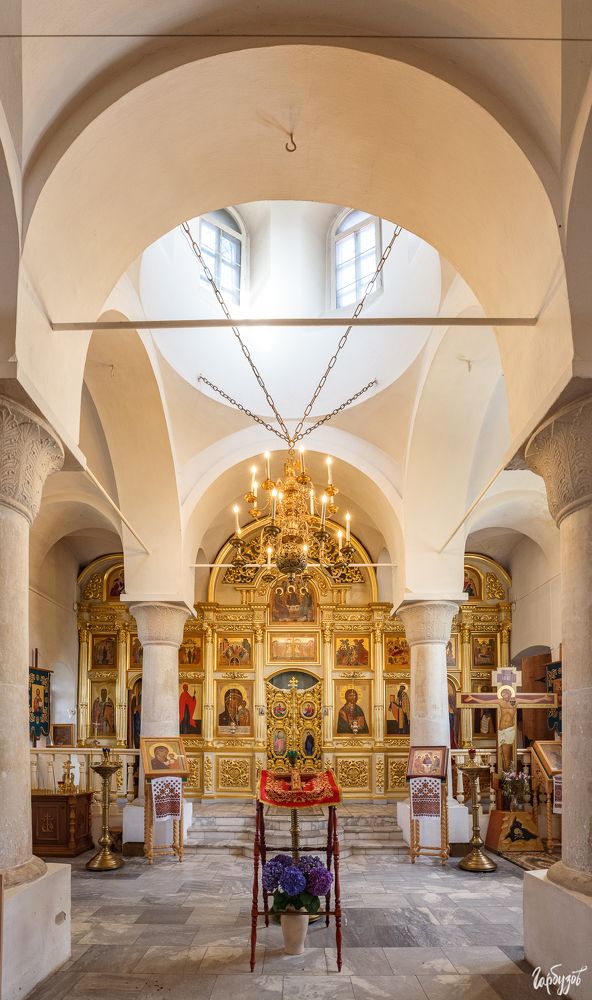 Бёхово. Церковь Троицы Живоначальной.